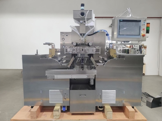 Touch Screen Soft Gelatin Encapsulation Machine Dengan Alarm Otomatis 5.5kw Konsumsi Daya Dan 16 Plunges / Side